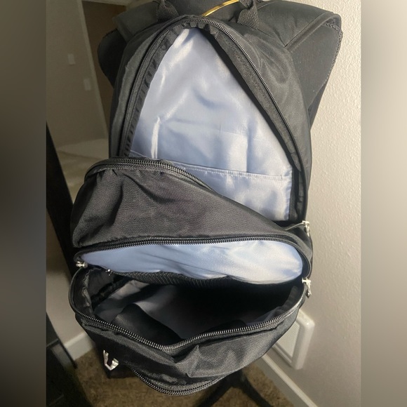 Adidas Backpack - Picture 2 of 4